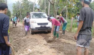 kerja-bakti