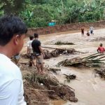 banjir-sungai-mambo