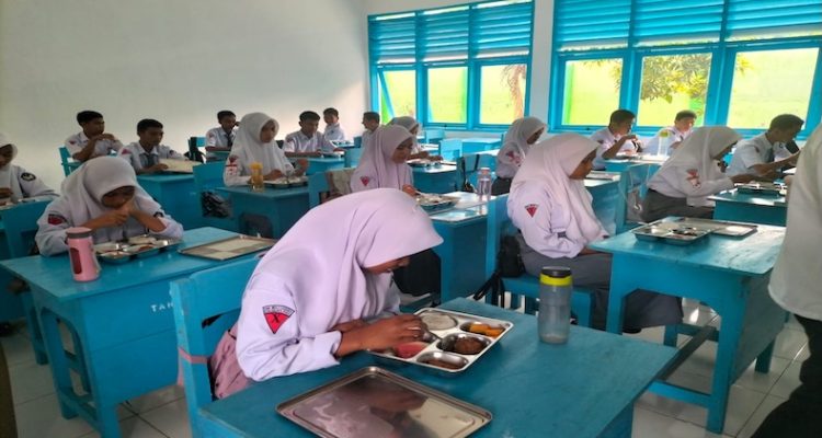 mbg-lasusua-kolut