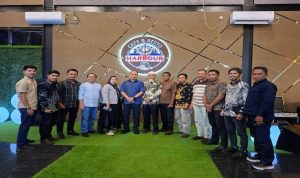 masyakarat-kolut-gubernur-asr